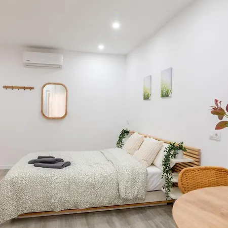 Pisos Plaza Paris Apartman Lloret de Mar