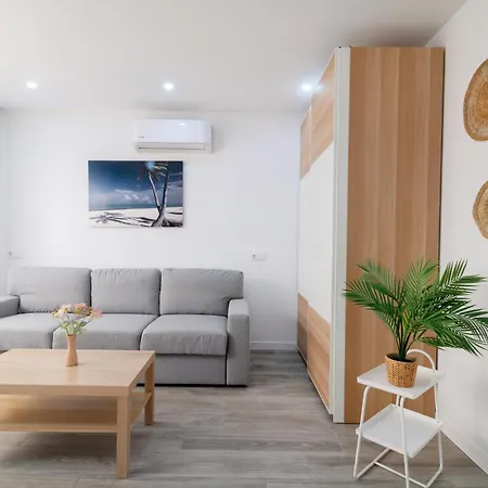 Pisos Plaza Paris Apartman Lloret de Mar