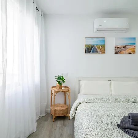 Apartman Pisos Plaza Paris *