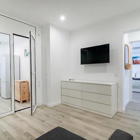 Pisos Plaza Paris Apartman *