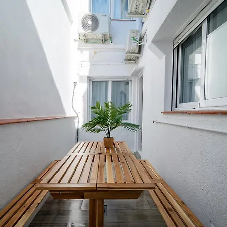 Pisos Plaza Paris Apartment