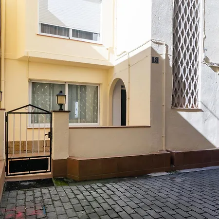 Apartment Pisos Plaza Paris Lloret de Mar