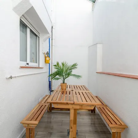 Pisos Plaza Paris Apartment