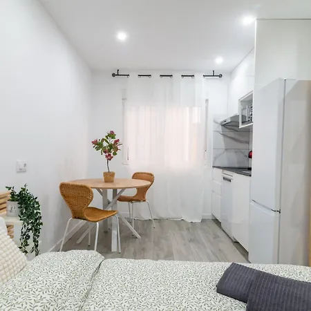 Pisos Plaza Paris Apartment Lloret de Mar